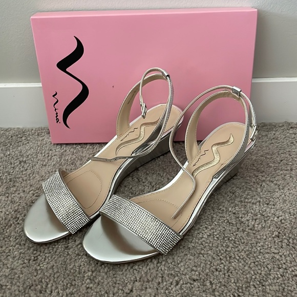 Nina Silver 2” heels - nice for fancy events - Picture 2 of 5